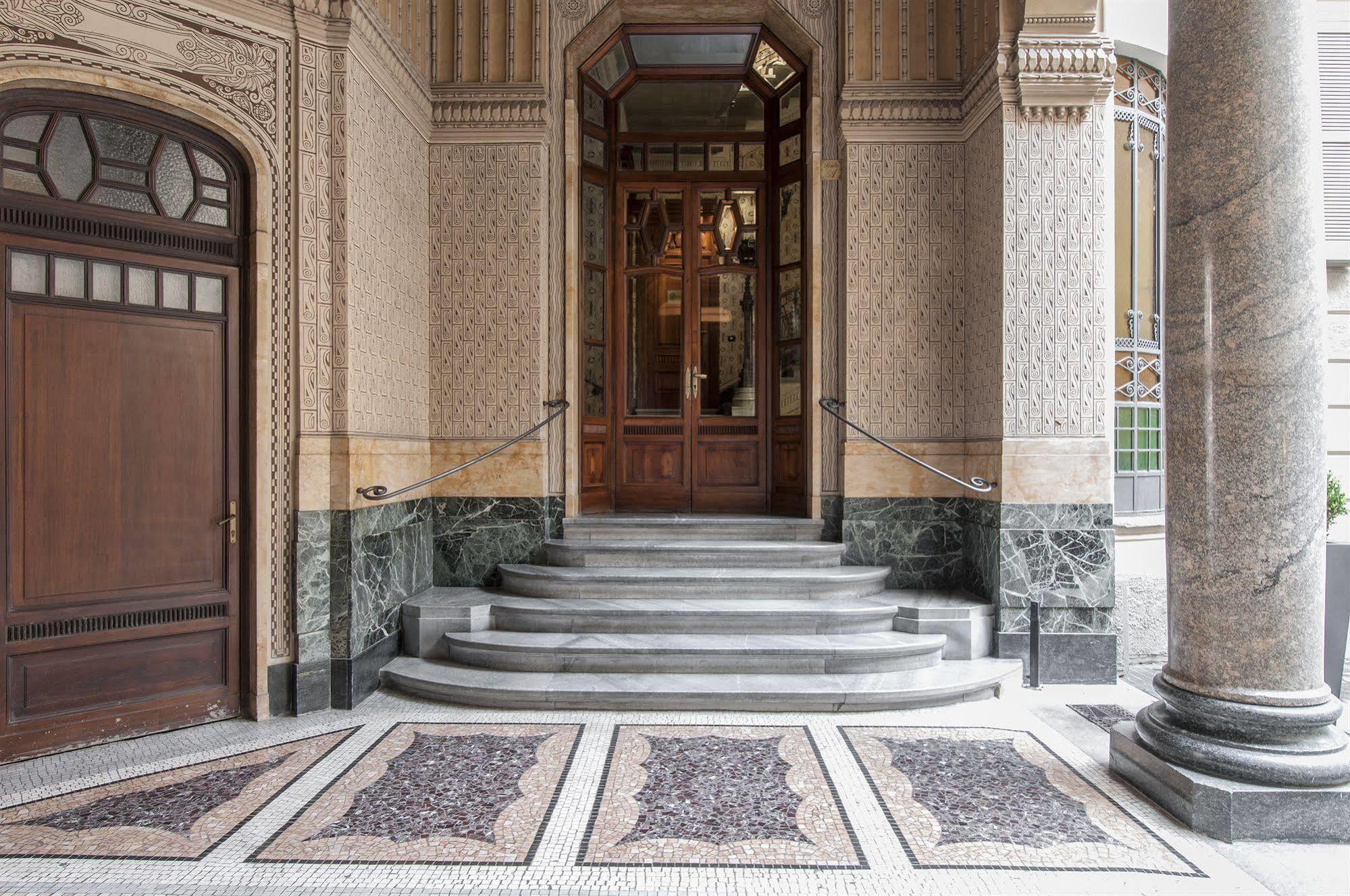 Milan Royal Suites エクステリア 写真