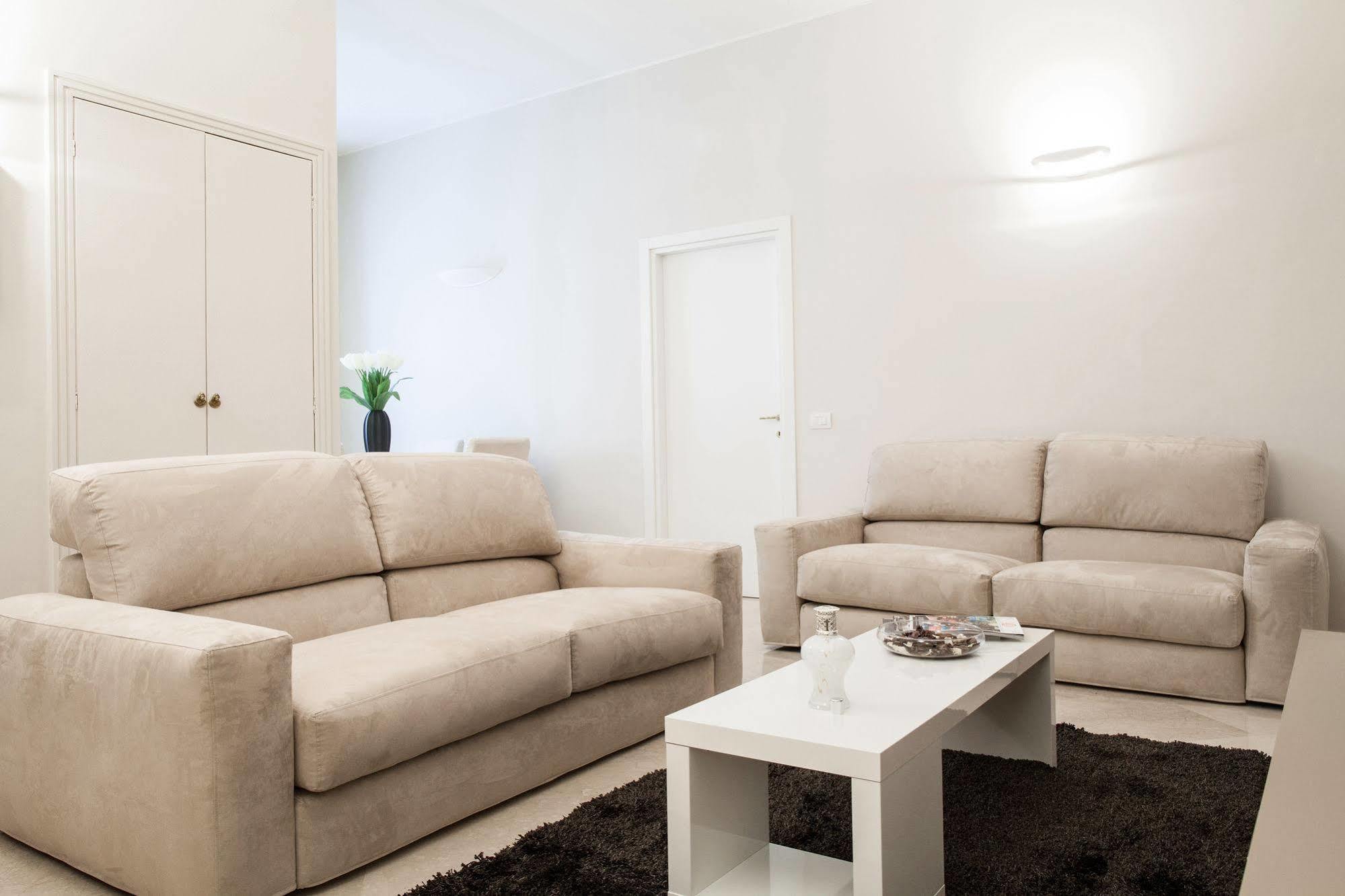 Milan Royal Suites エクステリア 写真