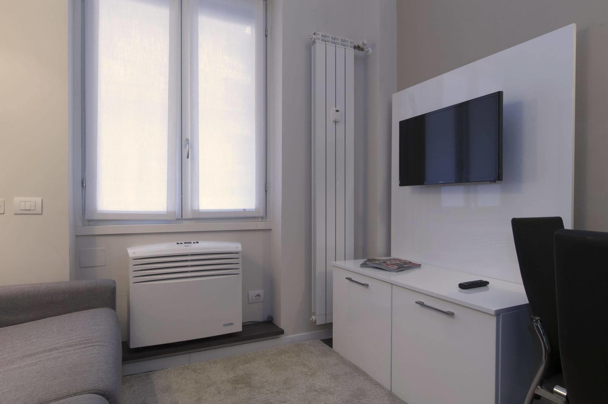 Milan Royal Suites エクステリア 写真